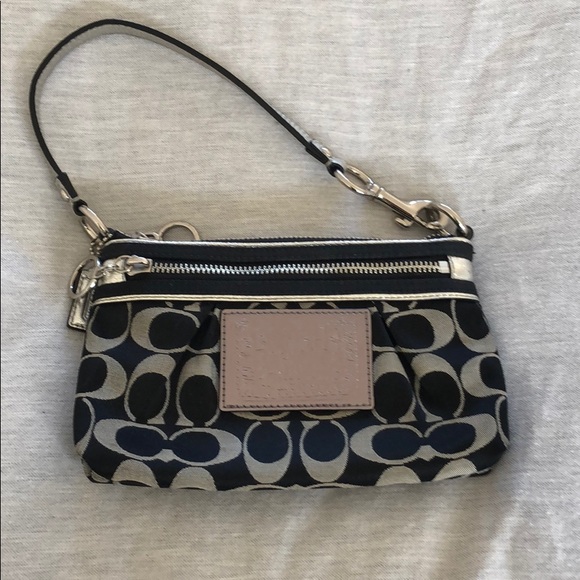 Coach Poppy Pouch - Picture 1 of 5